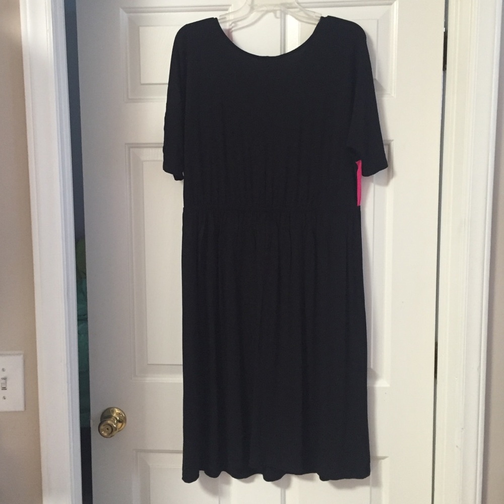 Women's Plus Size Knit Dress - Picture 2 of 4